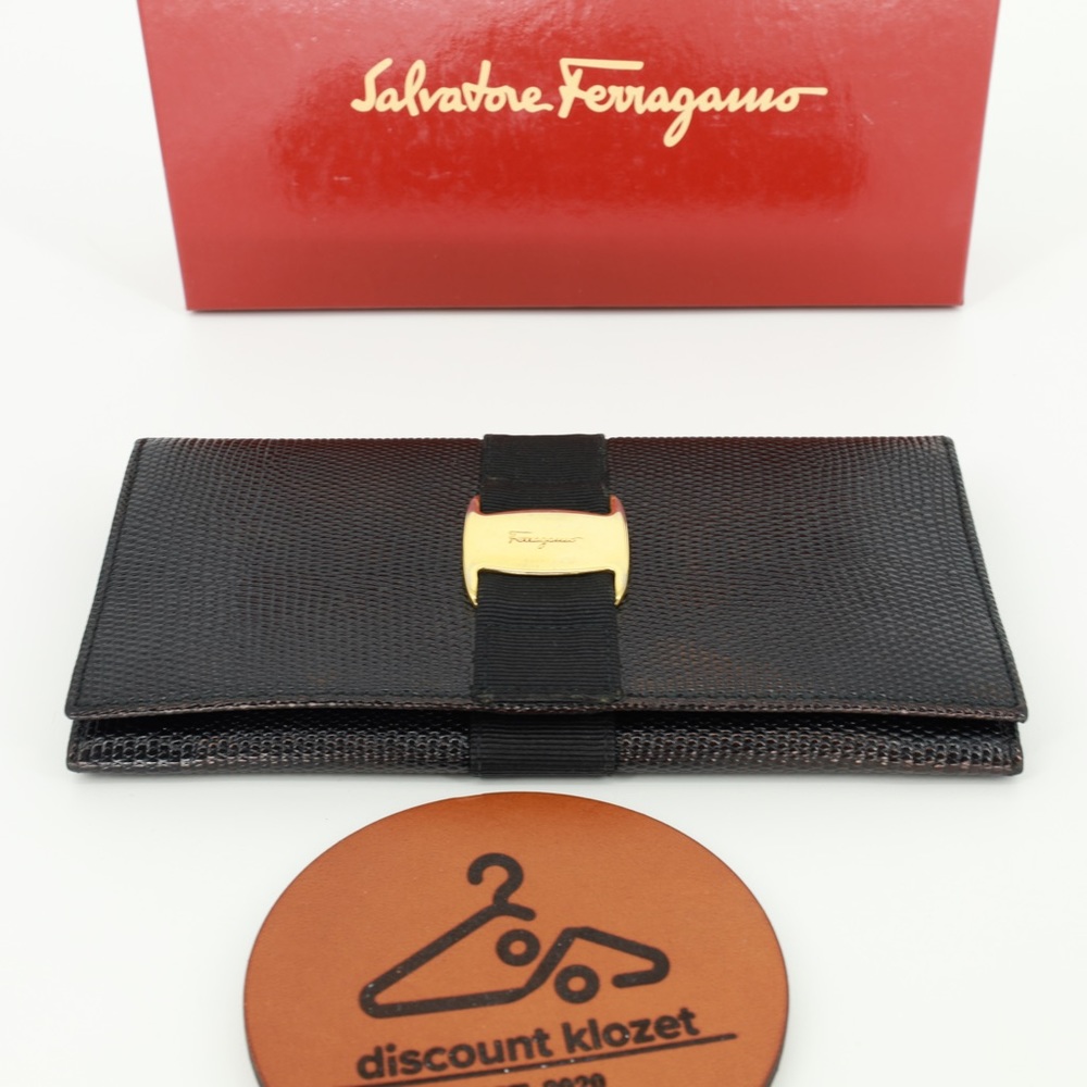 SALVATORE FERRAGAMO Vala Embossed Leather Long‎ Wallet